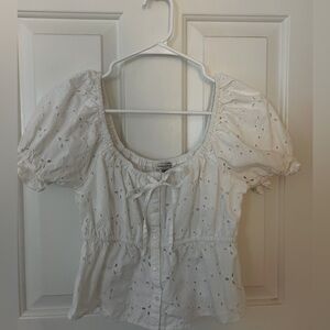 Worn Once, Great top, fits really all sizes, flowy length and sleeves